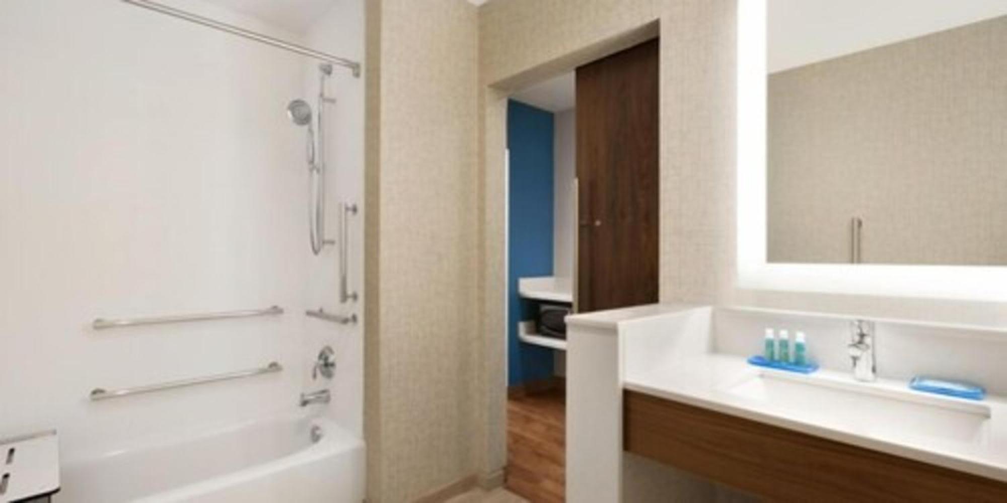 Holiday Inn Express & Suites - Cincinnati Ne - Red Bank Road By Ihg Exteriér fotografie